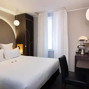 Western Bretagne Montparnasse Hotel