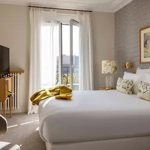 De Banville Hotel