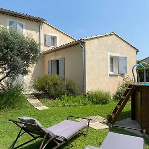https://chambre-dhotes-le-jardin-des-cigales.fr-provencehotel.com