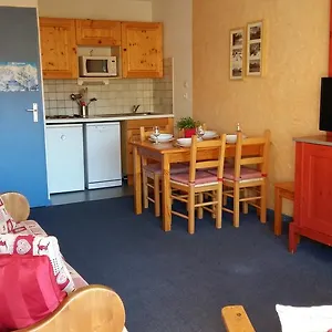 https://le-tyrol.hotels-rhonealpes.com